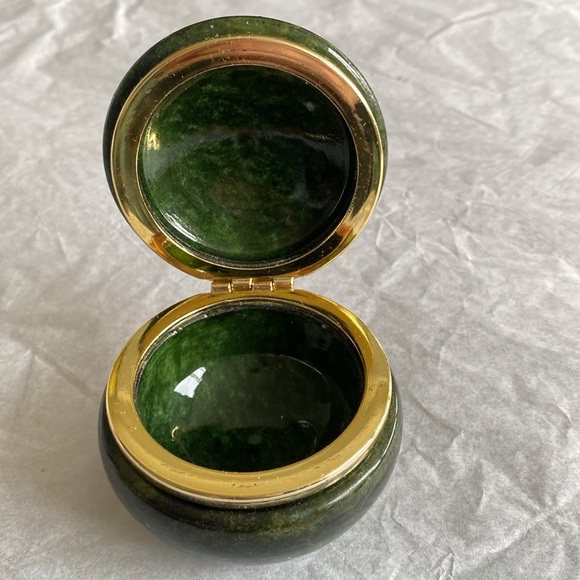 Vintage Italian Genuine Hand Carved Emerald Green Alabaster Box - Picture 7 of 11